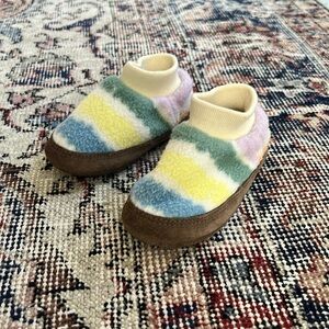 LLBean Toddler rainbow Slippers 5-6